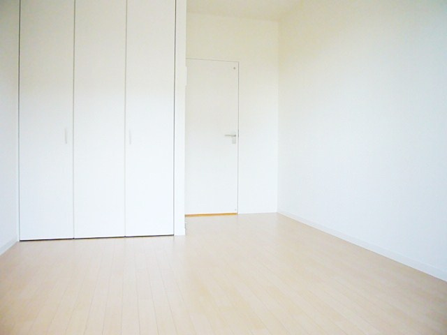 シャーメゾン川口B棟の居間・リビング|別室参考写真です。