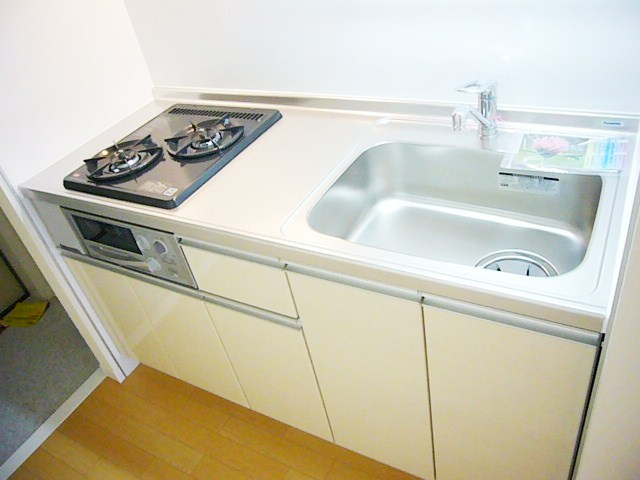 シャーメゾン川口B棟のキッチン|別室参考写真です。