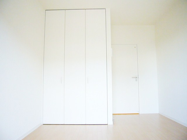 シャーメゾン川口B棟の居間・リビング|別室参考写真です。