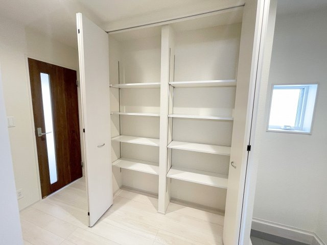三郷市彦糸1丁目　新築戸建　全5棟　1号棟の収納|同施工会社の参考写真になります。