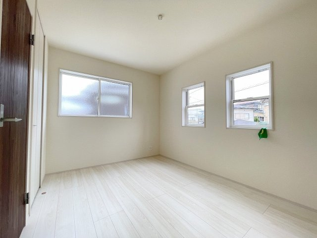 三郷市彦糸1丁目　新築戸建　全5棟　1号棟の洋室|同施工会社の参考写真になります。