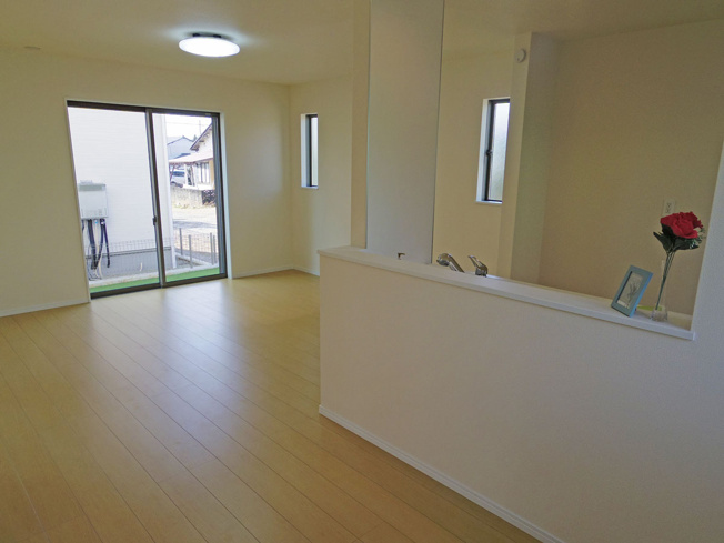 【居間・リビング】 | 裾野深良Ⅰ 新築建売分譲住宅 建物＋土地 TW05935 | 裾野市深良A号棟　リビング ※令和8年2月14日撮影写真