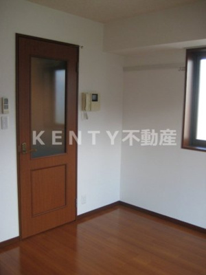 【洋室】 | ウイング多摩川 | スタンダードな洋室です