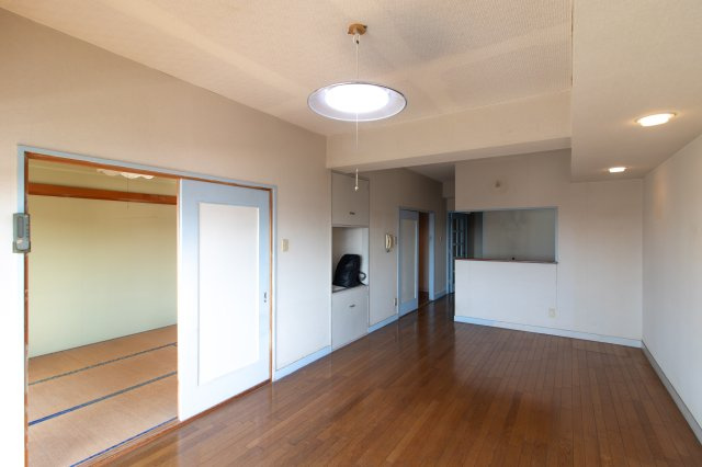 【居間・リビング】の画像