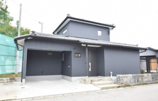 【外観パース】 | 新発田市豊町3丁目  4LDK | 4LDKの間取りです
駐車スペース2台可
