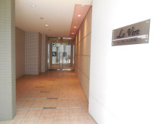 ルヴェール新大阪のロビー