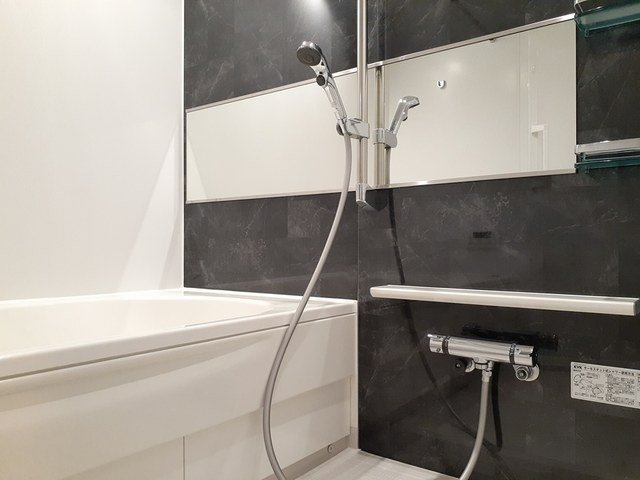 パール・トゥ・シャイン恵梨の浴室