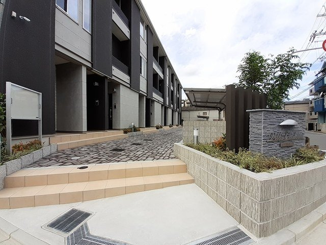 ビラカルロッタのエントランス