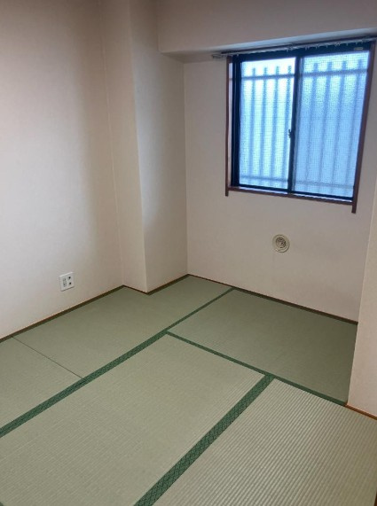 ロイヤルマリーンハイムの和室