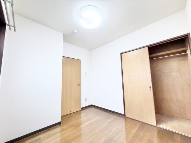 グリーンハイムの収納|※別部屋参考写真