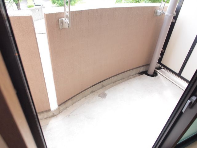 ラフィーネ北島のバルコニー