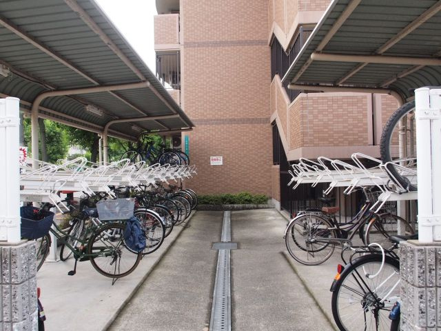 ラフィーネ北島