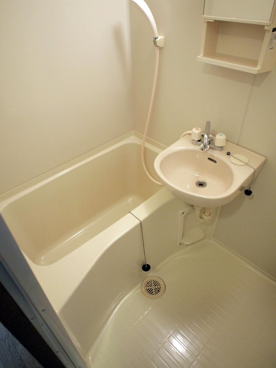 ラフィーネ北島の浴室