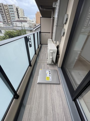 【バルコニー】