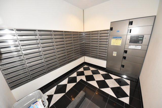 エステムコート難波ミューステージ