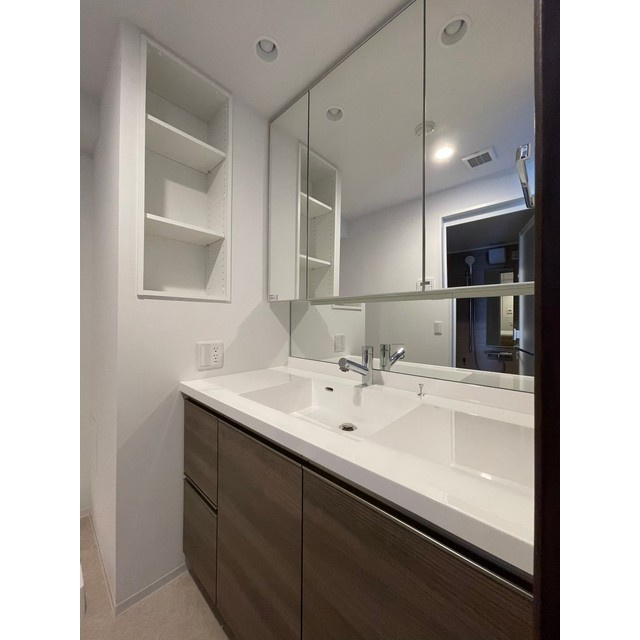 荒川区南千住７丁目の賃貸マンションの洗面所