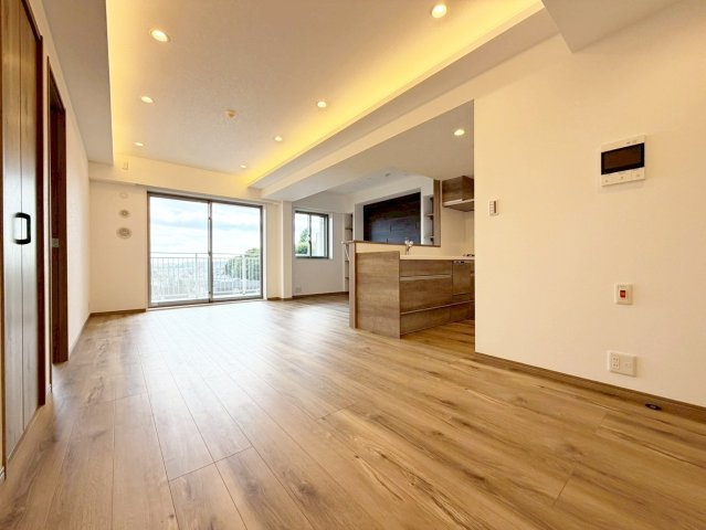 【居間・リビング】