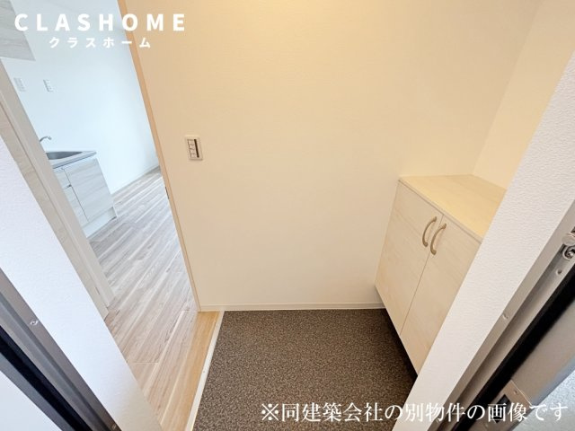 (仮称)ジーメゾン草刈エルペシアの玄関