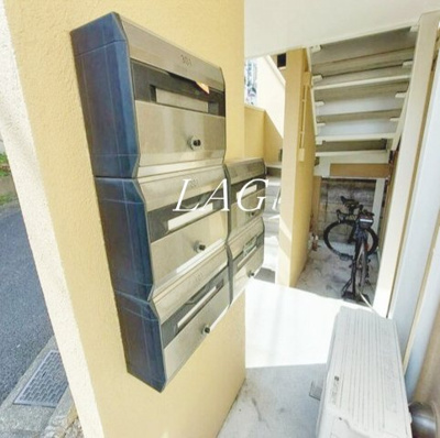 【その他共用部分】 | ネスト鳥羽 | 集合ポストです。共用部です。