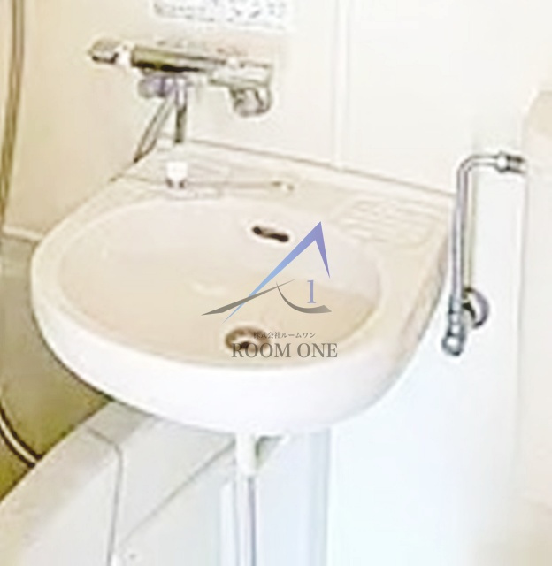 メゾン・ド・ファミールⅠの洗面所|洗面台です。
