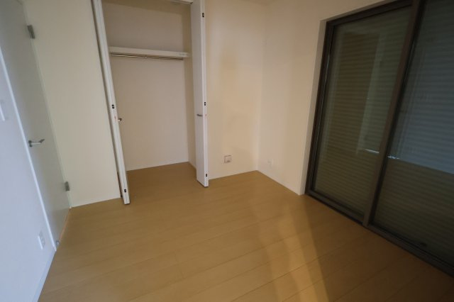 《仲介手数料無料》北区別所町1128-1(A号棟)新築一戸建てハートフルタウンの洋室|撮影日 2025年11月4日 14:00 晴れ