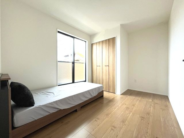 【子供部屋】 | 糟屋郡篠栗町中央6丁目2期　1号棟（全3棟）【仲介手数料無料・0円】 | 現地写真。