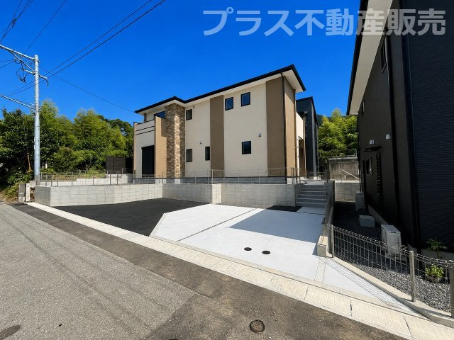 【外観】 | 糟屋郡篠栗町中央6丁目2期　1号棟（全3棟）【仲介手数料無料・0円】 | 完成しました。物件内部もご見学頂けます。プラス不動産販売にお任せ下さい。