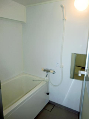 【浴室】 | カルム町屋 | 落ち着いた空間のお風呂です