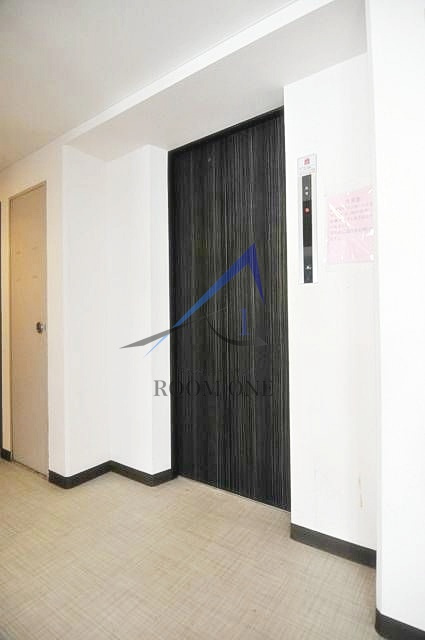 ウエストインパート１８