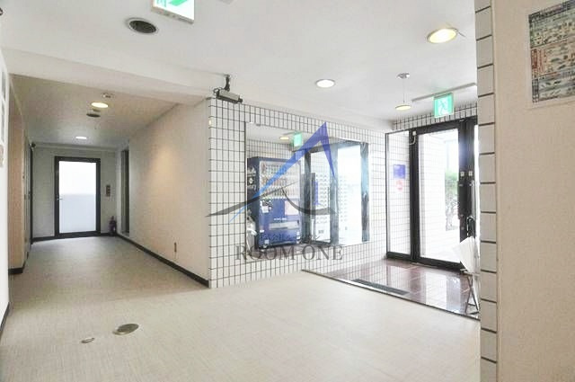 ウエストインパート１８