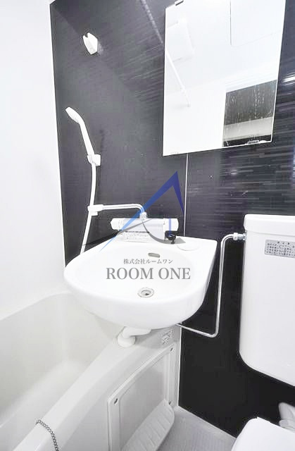 ウエストインパート１８の洗面所|洗面台です。