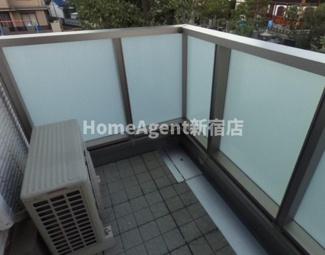 【バルコニー】