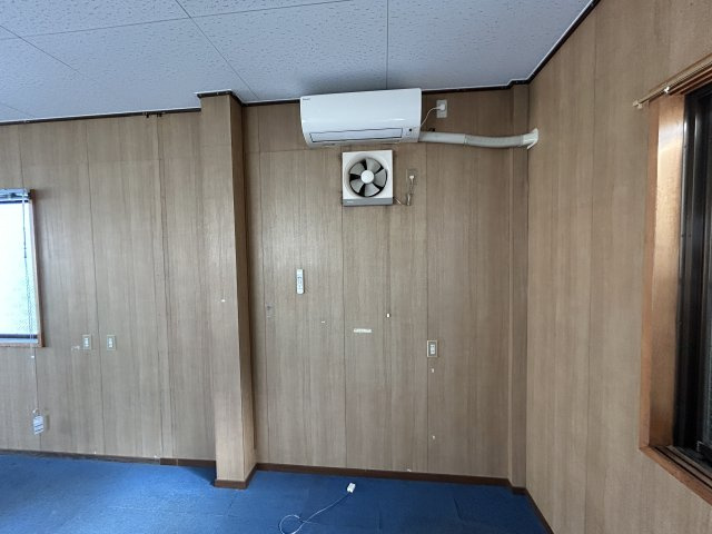 桜町店舗事務所の内装