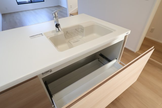 《仲介手数料無料》緑区東浦和３丁目3-14(全1戸)新築一戸建てミラスモのキッチン