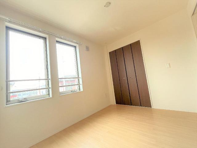 グランバージュ早水の寝室|北洋間5.9帖②