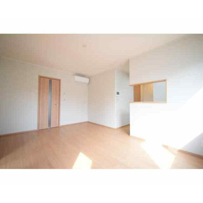 【居間・リビング】 | ピュアメゾン | 11.7帖のきれいなLDK。