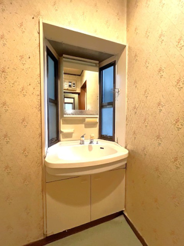 志木市柏町１丁目戸建の洗面所