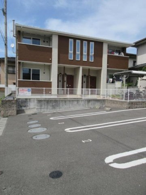 【駐車場】 | プリムローズ桜 | 駐車場完備です