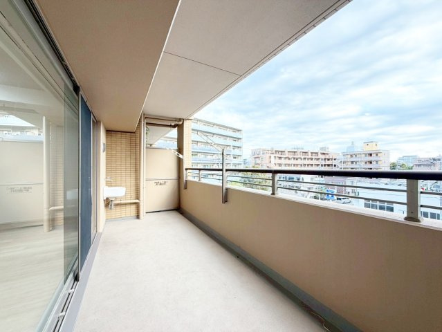 【バルコニー】