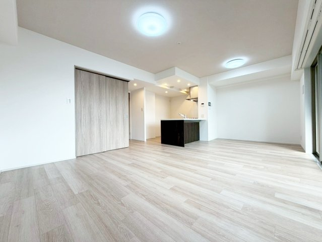 【居間・リビング】