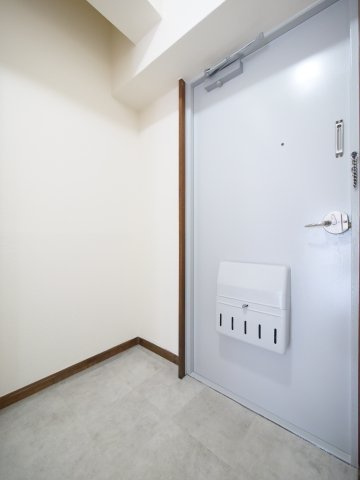 ハイデンス岡山の玄関