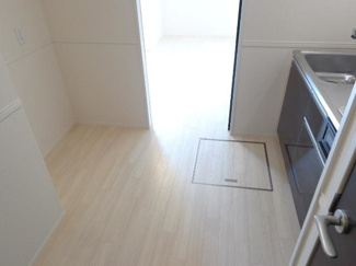 【キッチン】 | リヴィエム | ※同物件他部屋写真
反転の場合有