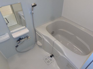 【浴室】 | リヴィエム | ※同物件他部屋写真
反転の場合有