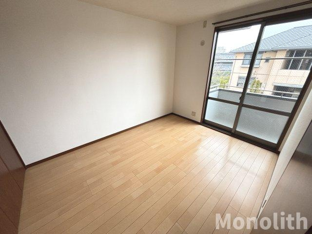 ガーデンパークA棟の洋室