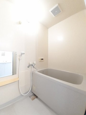 【浴室】 | パルク・フローランテ | 日々の暮らしに欠かせないお風呂です