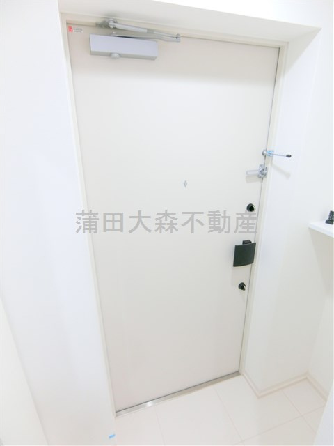 リテラス蒲田の玄関