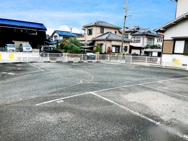 【前面道路含む現地写真】の画像