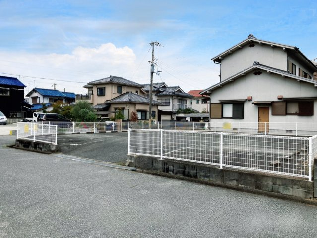 【前面道路含む現地写真】の画像