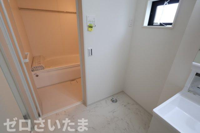 《仲介手数料無料》大宮区上小町864新築一戸建てケイアイ クラフト ピットのランドリースペース