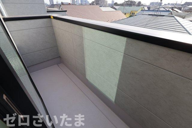 《仲介手数料無料》大宮区上小町864新築一戸建てケイアイ クラフト ピットのバルコニー